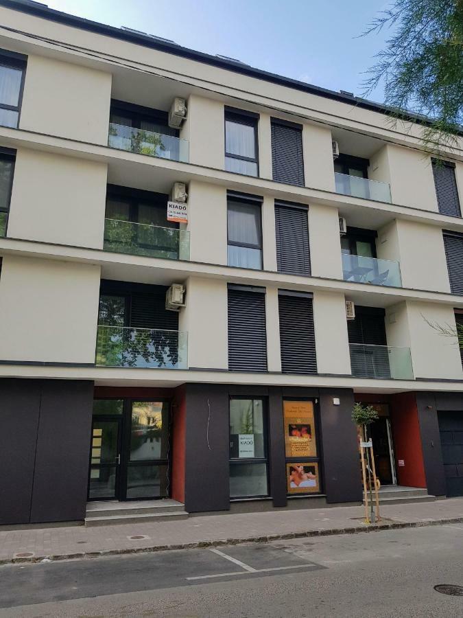 Holiday Apartman With Free Parking Győr Exterior foto
